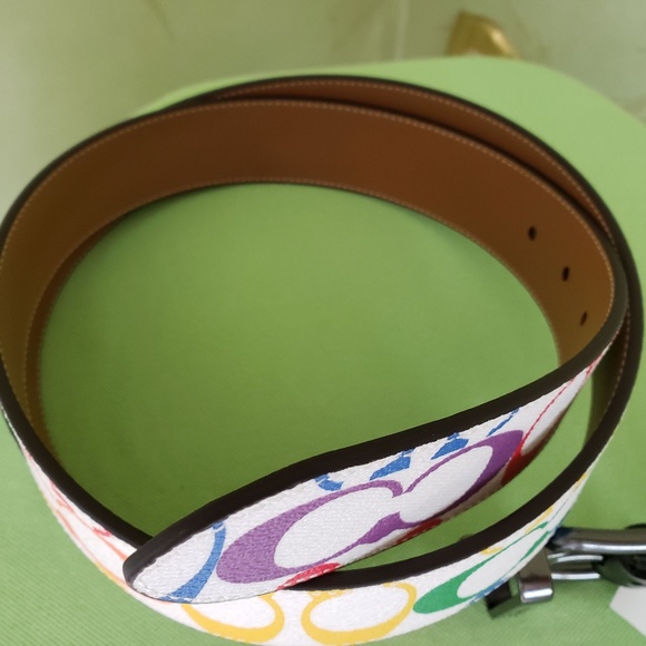 COACH ROLLER BUCKLE CUT-TO-SIZE REVERS. BELT RAINBOW SIGNATURE:NWT PRIDE C4153 - Picture 4 of 10